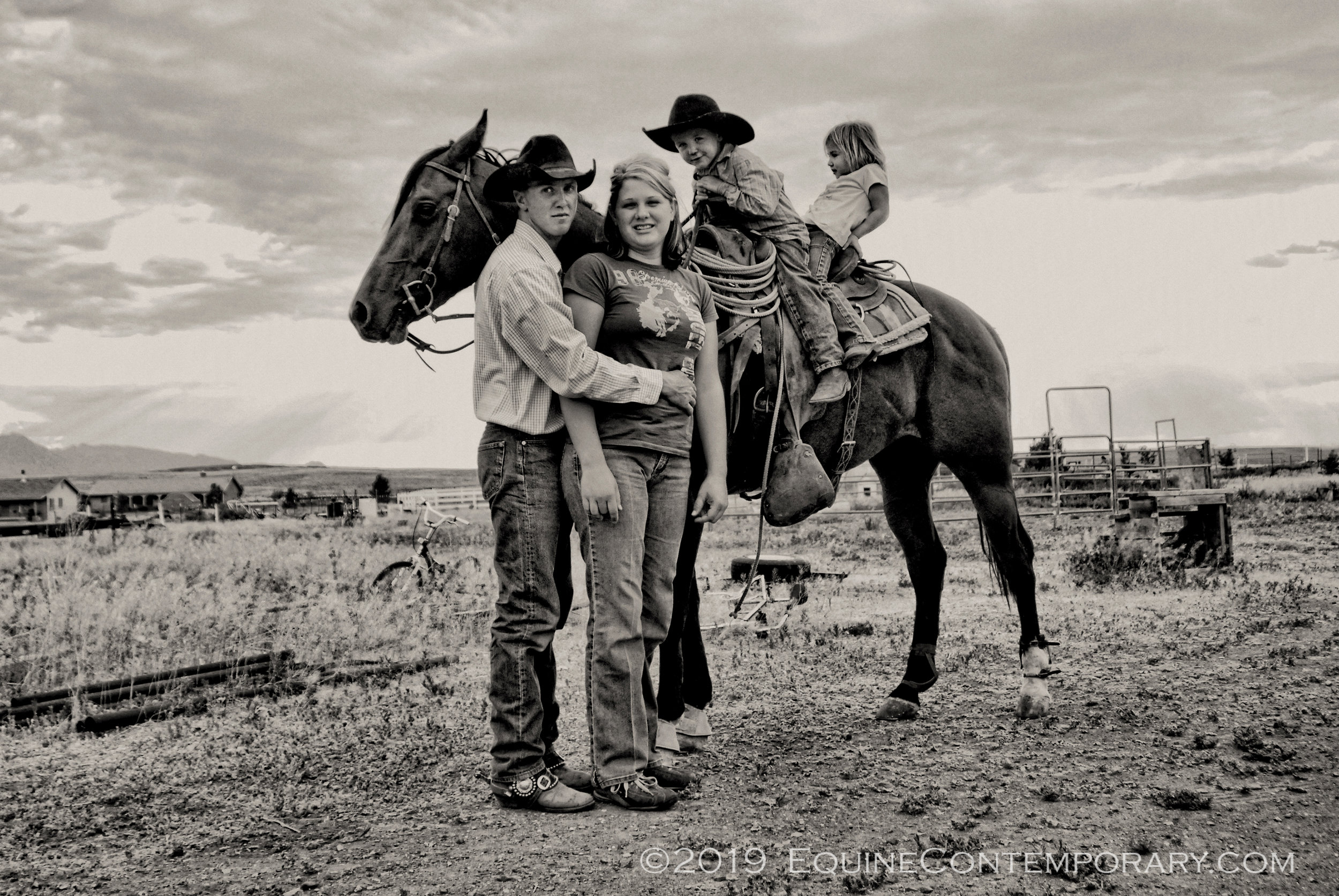 *FINAL Pend Family PortraitWM.jpg