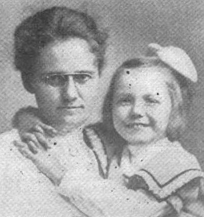 Nellie and Ruth Becker
