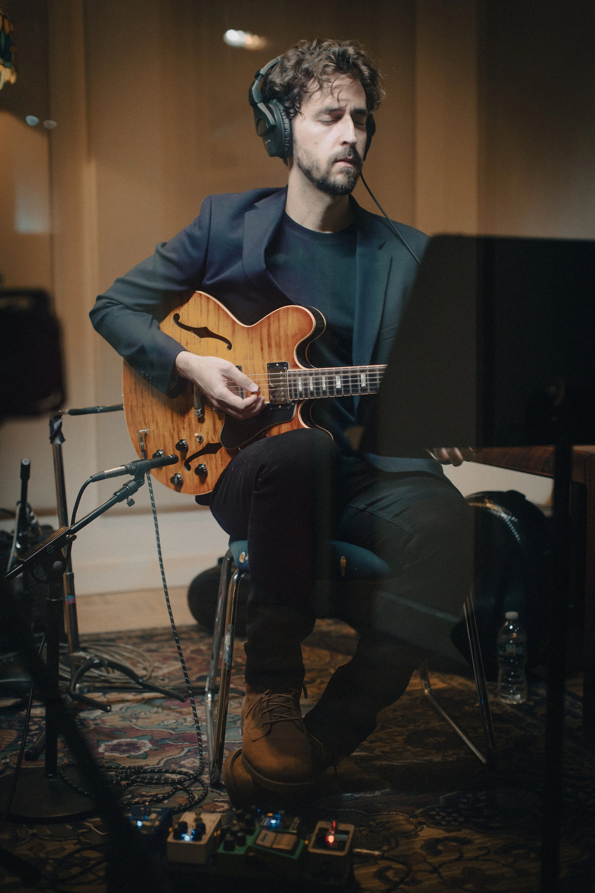 Gabriel Vicéns - Niebla recording session 2025 (1).jpg