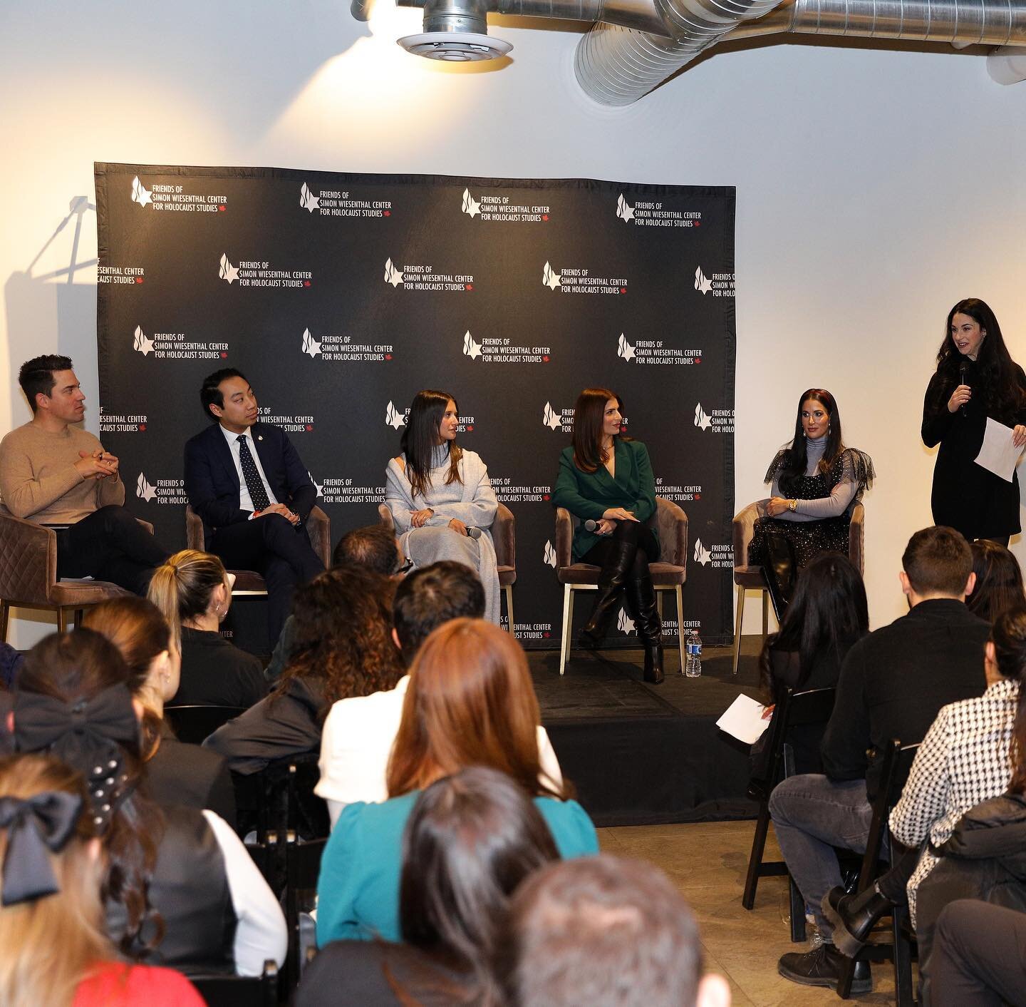 Bringing the community together through meaningful conversations, @gracevenue and @tobenfoodbydesign were proud to sponsor the Chanukah Panel Event, Enlightened Voices, hosted by generationNOW.

A big thank you to all the panelists for sharing their 