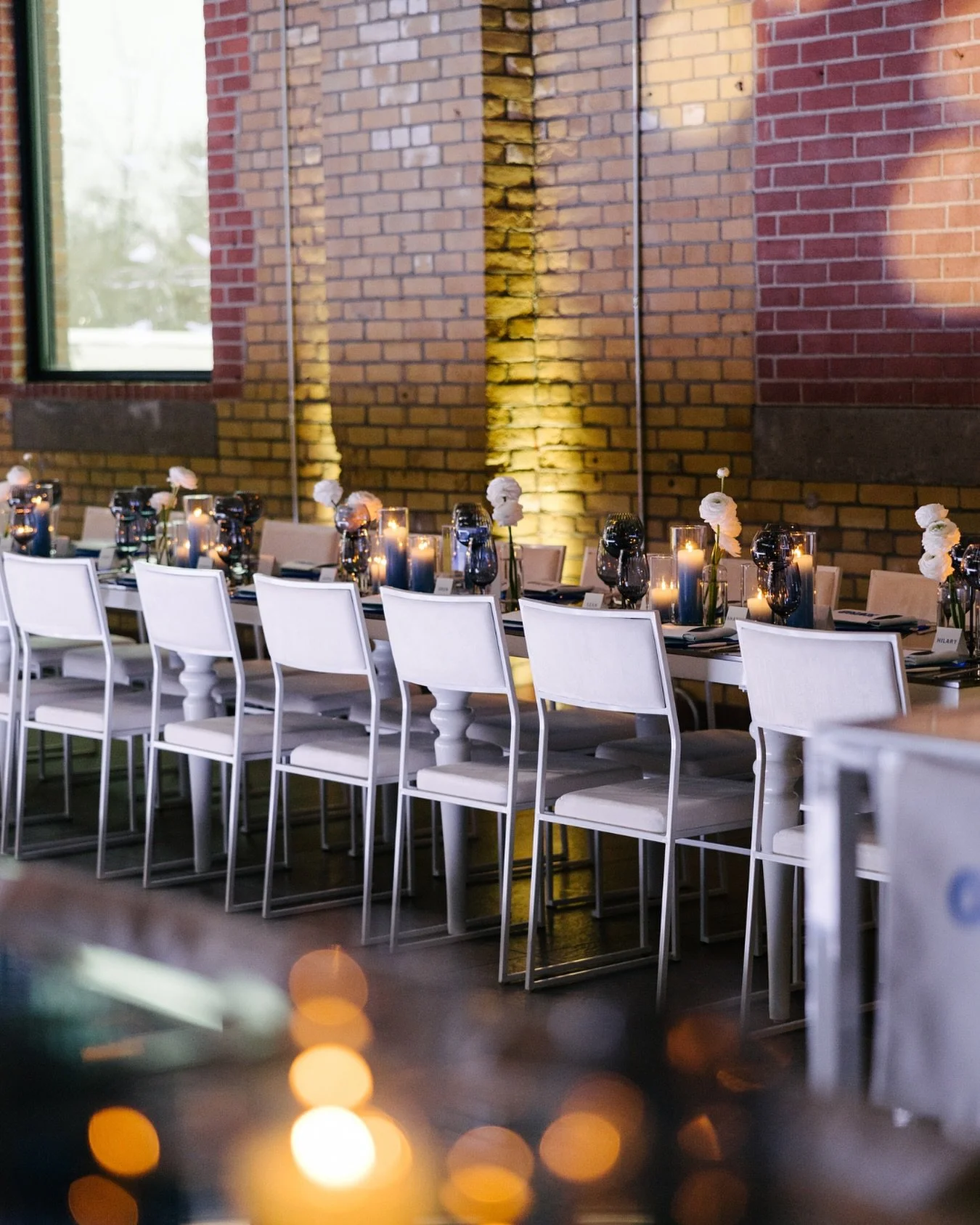 Venue tip: Good lighting doesn&rsquo;t just illuminate, it transforms the space. 

Event Planner: @ashleylindzon
Venue: @gracevenue
Caterer: @tobenfoodbydesign
Decorations: @axemediagroup
Rentals/Draping: @element_event_solutions, @detailzfurniturere