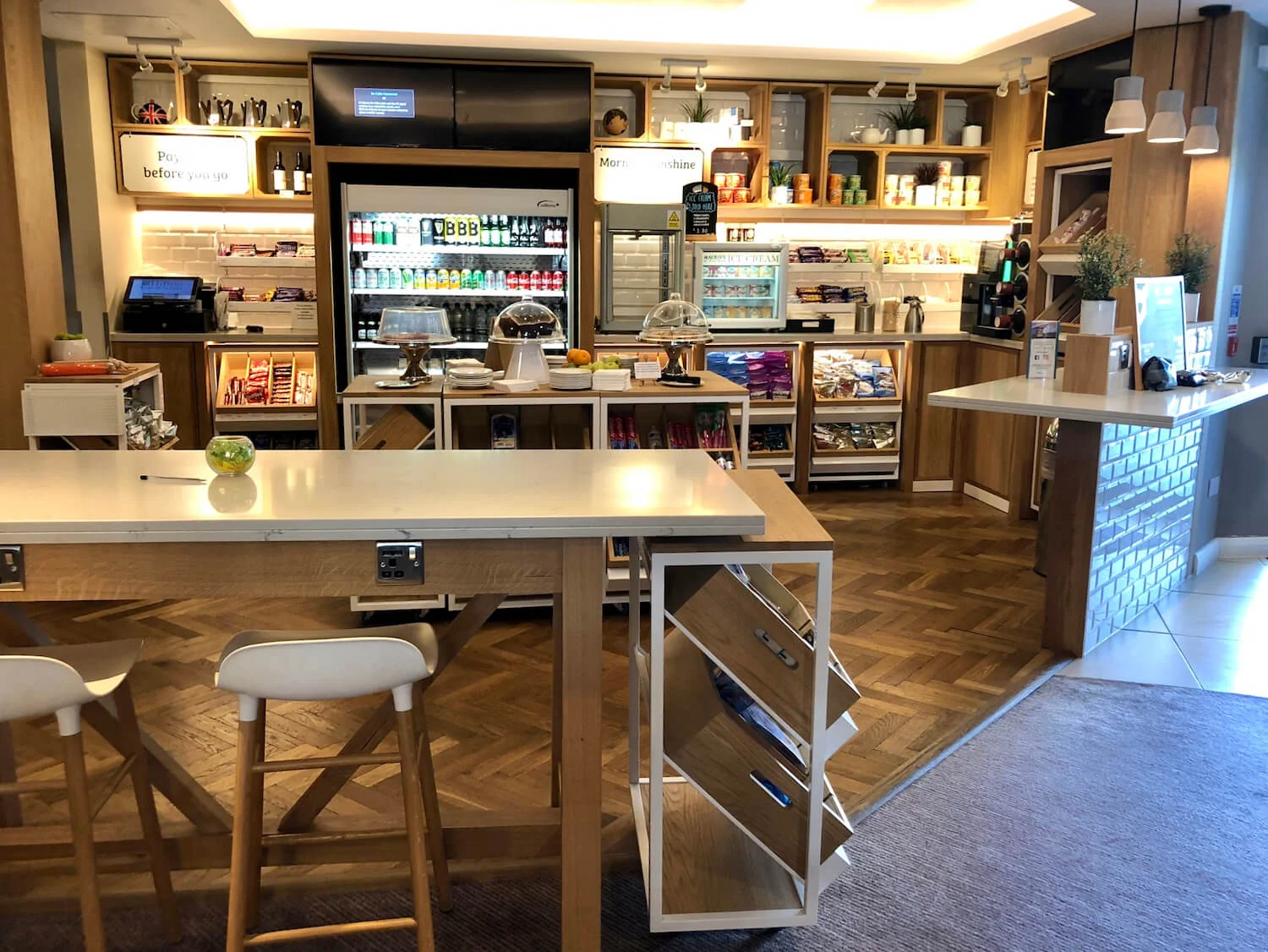 Shop - Hilton Garden Inn Luton North
