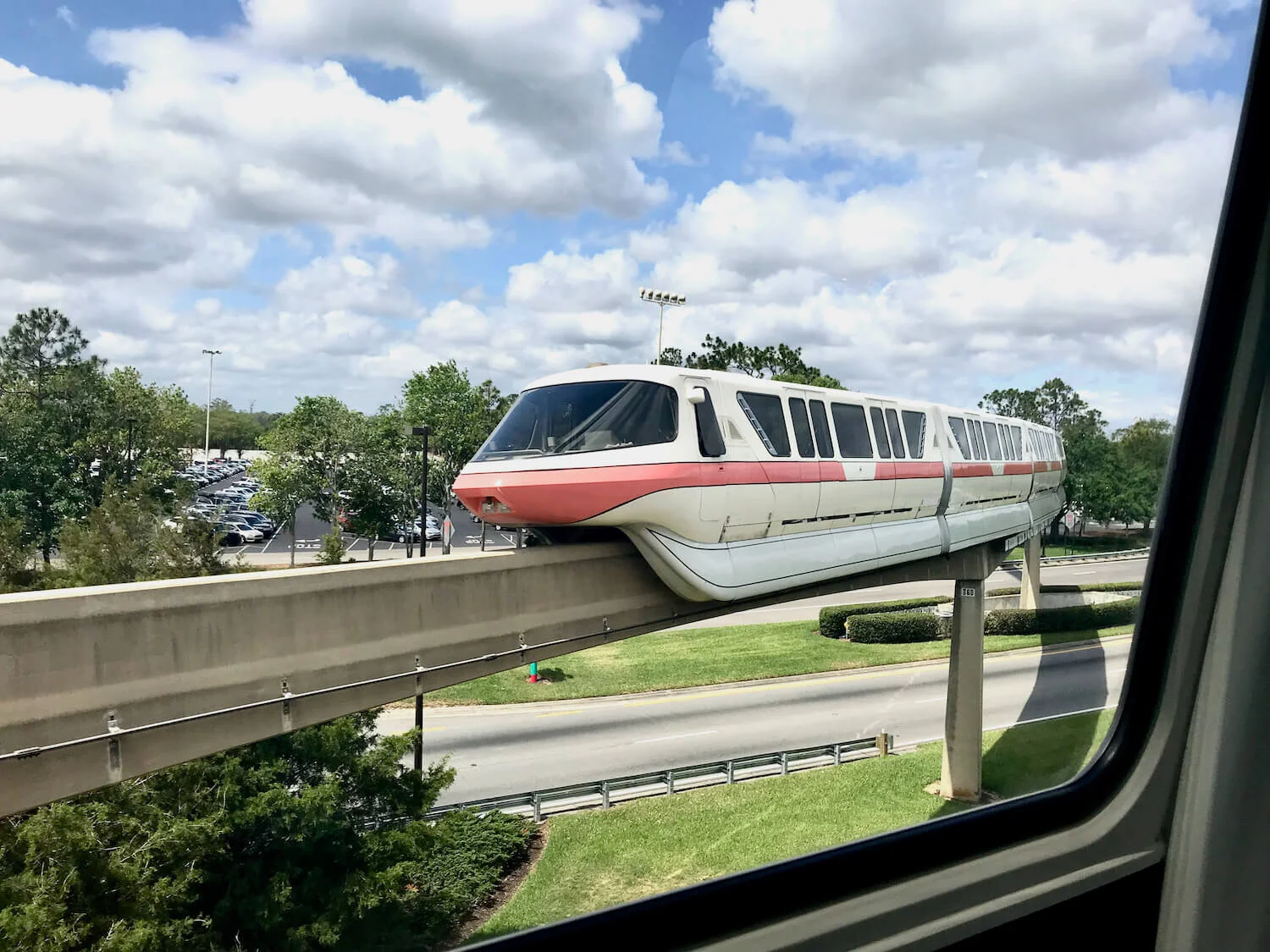 3 Best Disney World Bar Crawls 2025 + Printables