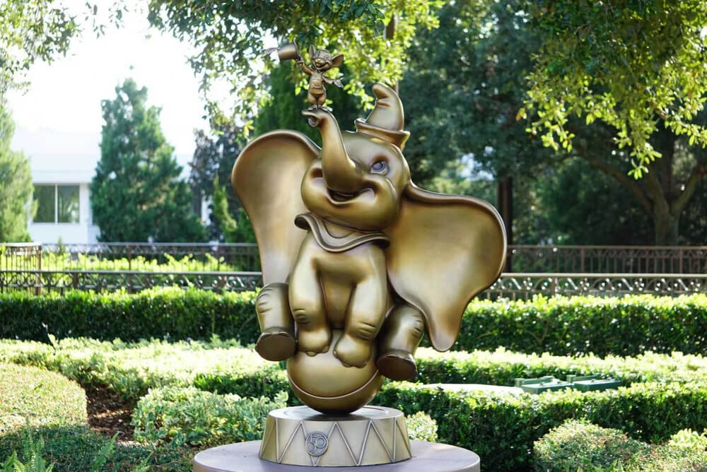 Dumbo and Timothy Fab 50 Gold Character Statue.jpg