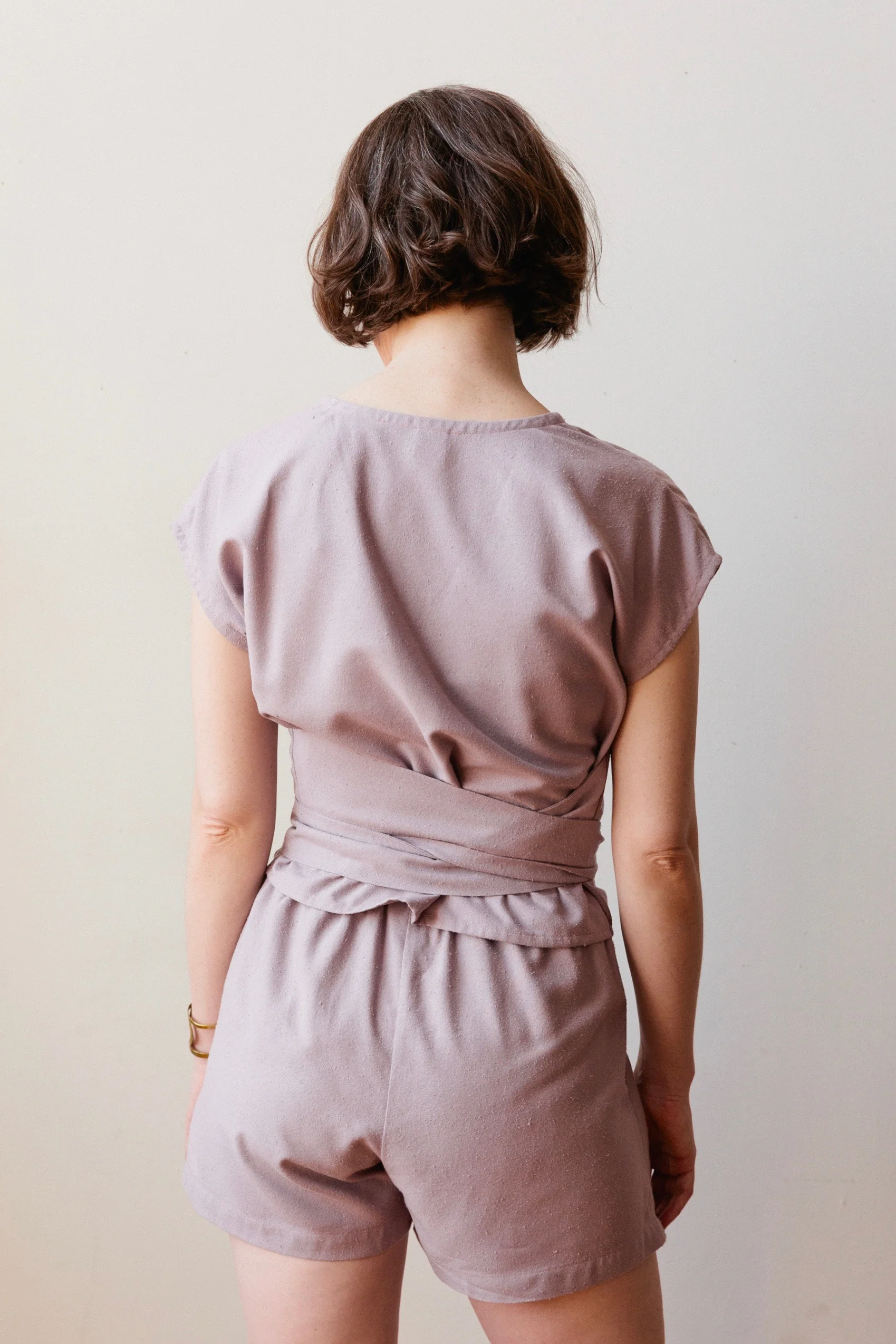 Tie Top and Puff Shorts in lilac raw silk