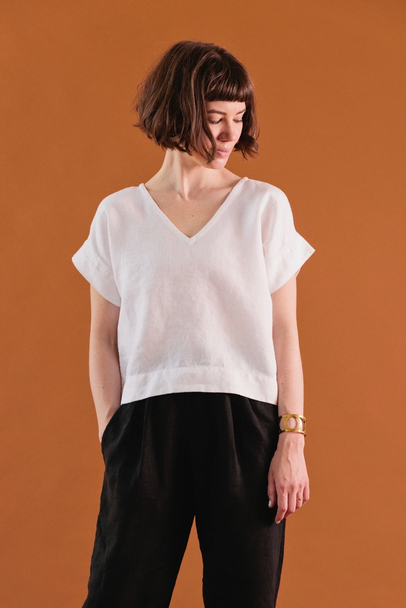 Cuff Tee and Puff Pants in white and black linen