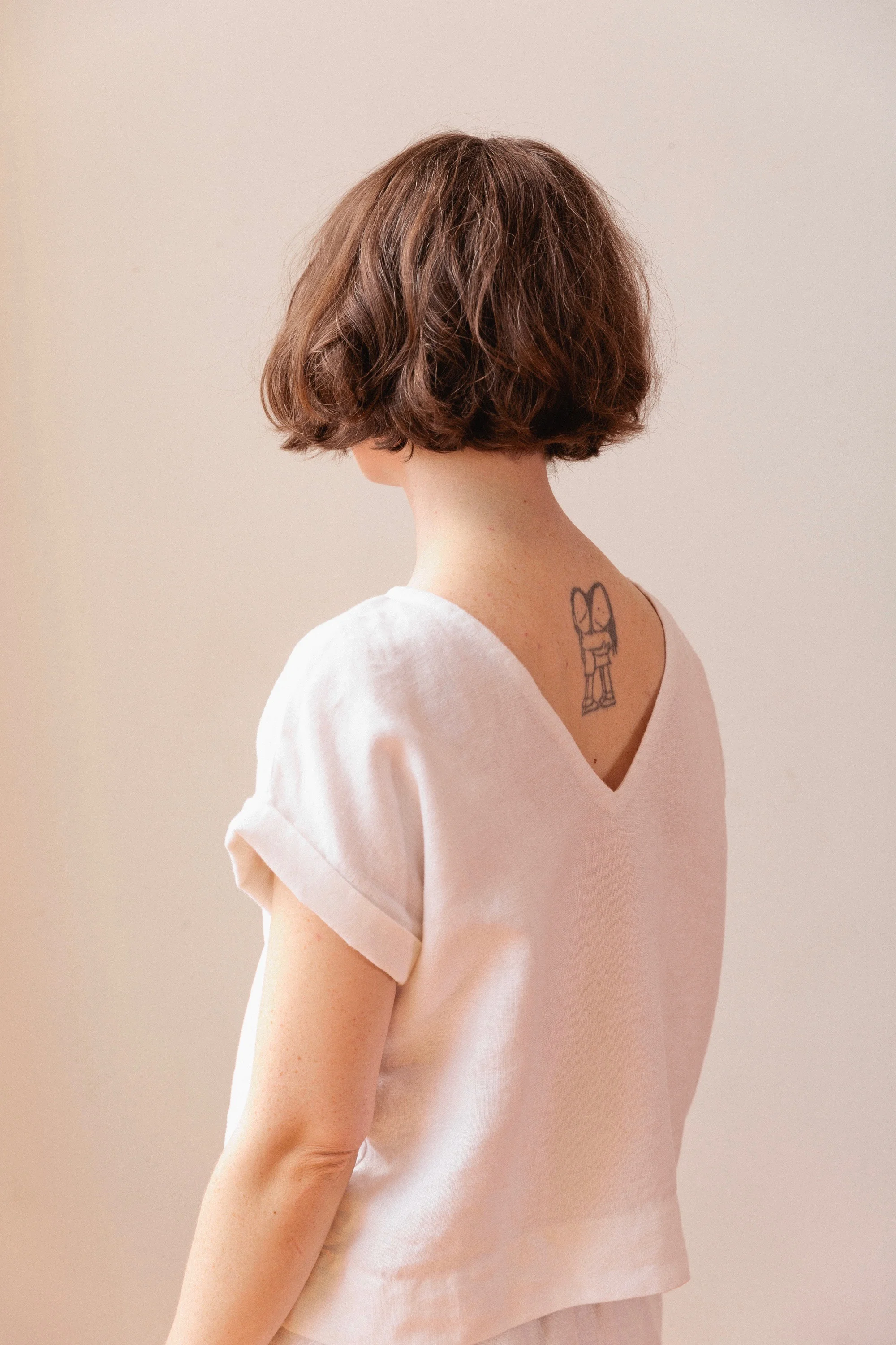 Cuff Tee in white linen