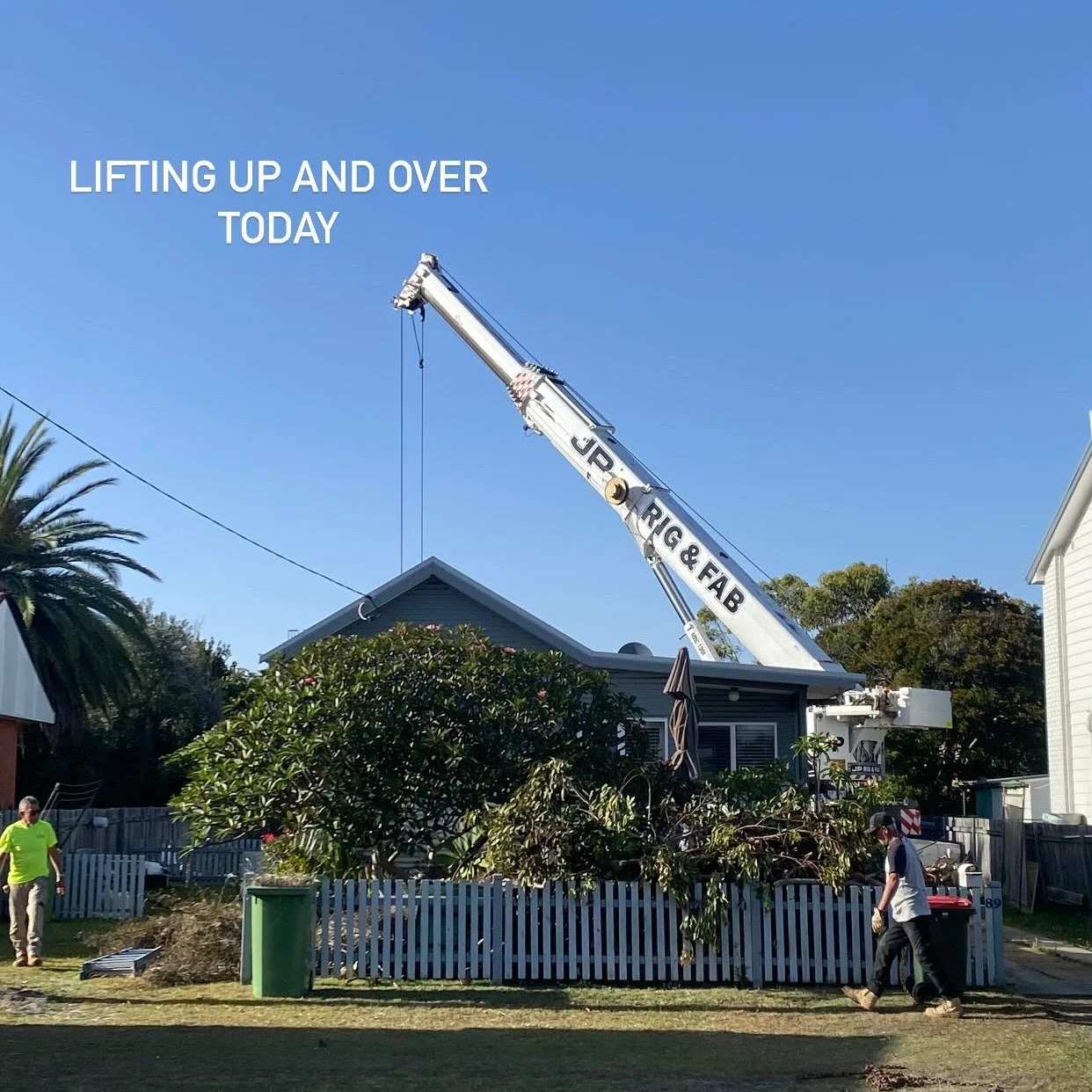 Project Update &mdash; Elsiemer Street, Central Coast 🙌

Big lift day on site at Elsiemer Street!
Our @truecoresteel steel framing system is going up and over with ease as this modular section is craned into place for the team at @broadworthmodular.