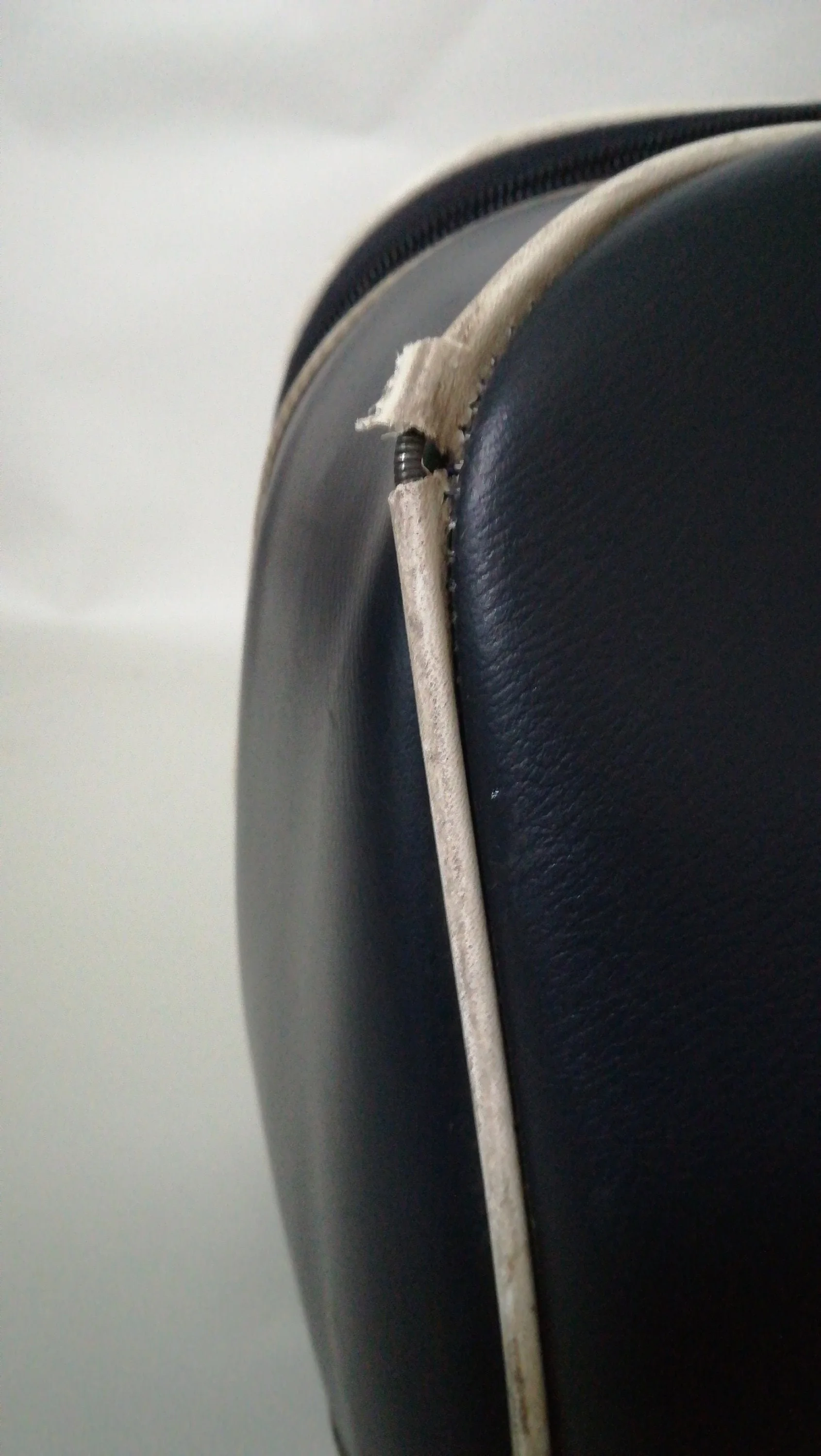 antler leather holdall