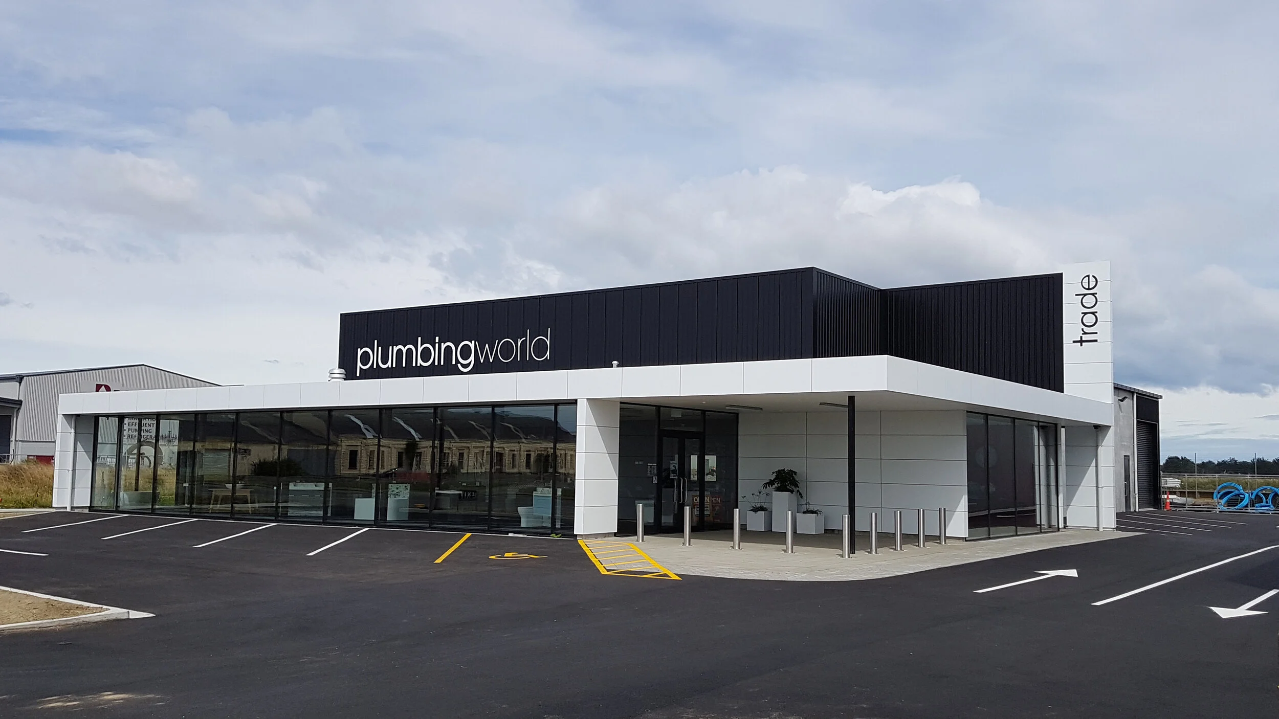 Plumbing World_3.jpg