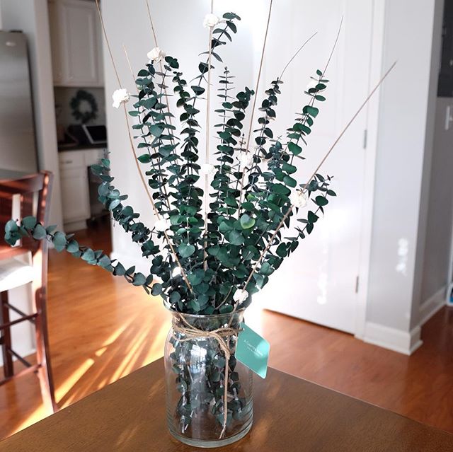 Another custom arrangement! Look at those beautiful little dried flower buds 💗 #acraftedhome #nashville #homedecor