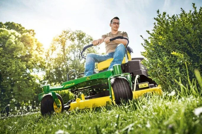 Zero-Turn Mowers