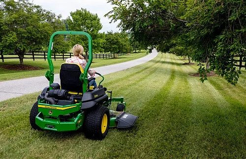 How to Create Picture Perfect Lawn Mowing Patterns