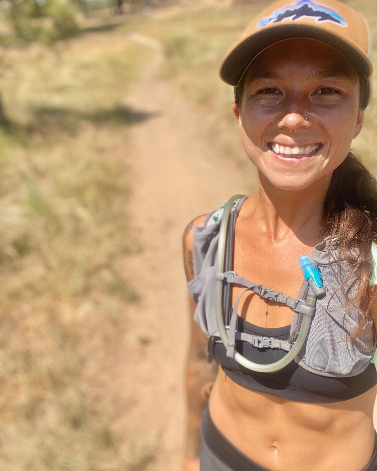 &ldquo;Of all the paths you take in life, make sure a few of them are dirt&rdquo;🌱 - John Muir 
.
.
Happy Friday friends! I am back from an incredibly nourishing and heart expanding trip to Colorado and I&rsquo;m SOULSTOKED to be kicking off my new 