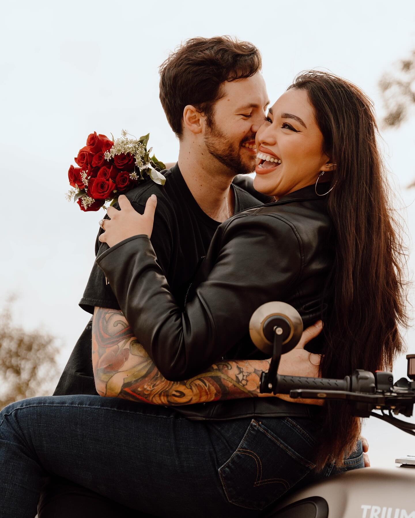 Hosted my very first styled shoot this past weekend with @volaviastudio and it was a success! We had 6 photographers come and join us to capture our lovely couple Alex &amp; Eric ❤️&zwj;🔥 🏍️ I&rsquo;m so excited to do more of these in the future 🤩