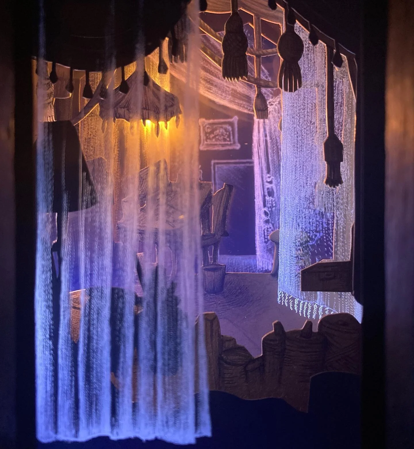 スパンアートギャラリーにて展示中です。在廊は不定です。
Currently exhibiting 

Victorian room (2023)
織のアトリエ

&ldquo;Open The Door&rdquo; 
-扉の向こう側にある世界-

2023.2.25 sat - 3.7 tue
11:00-19:00
*3.1 水曜日休廊 / 最終日5時まで 
closed on wed / last day only till 5pm

SPAN ART GALLERY
中央区　京橋 2-5