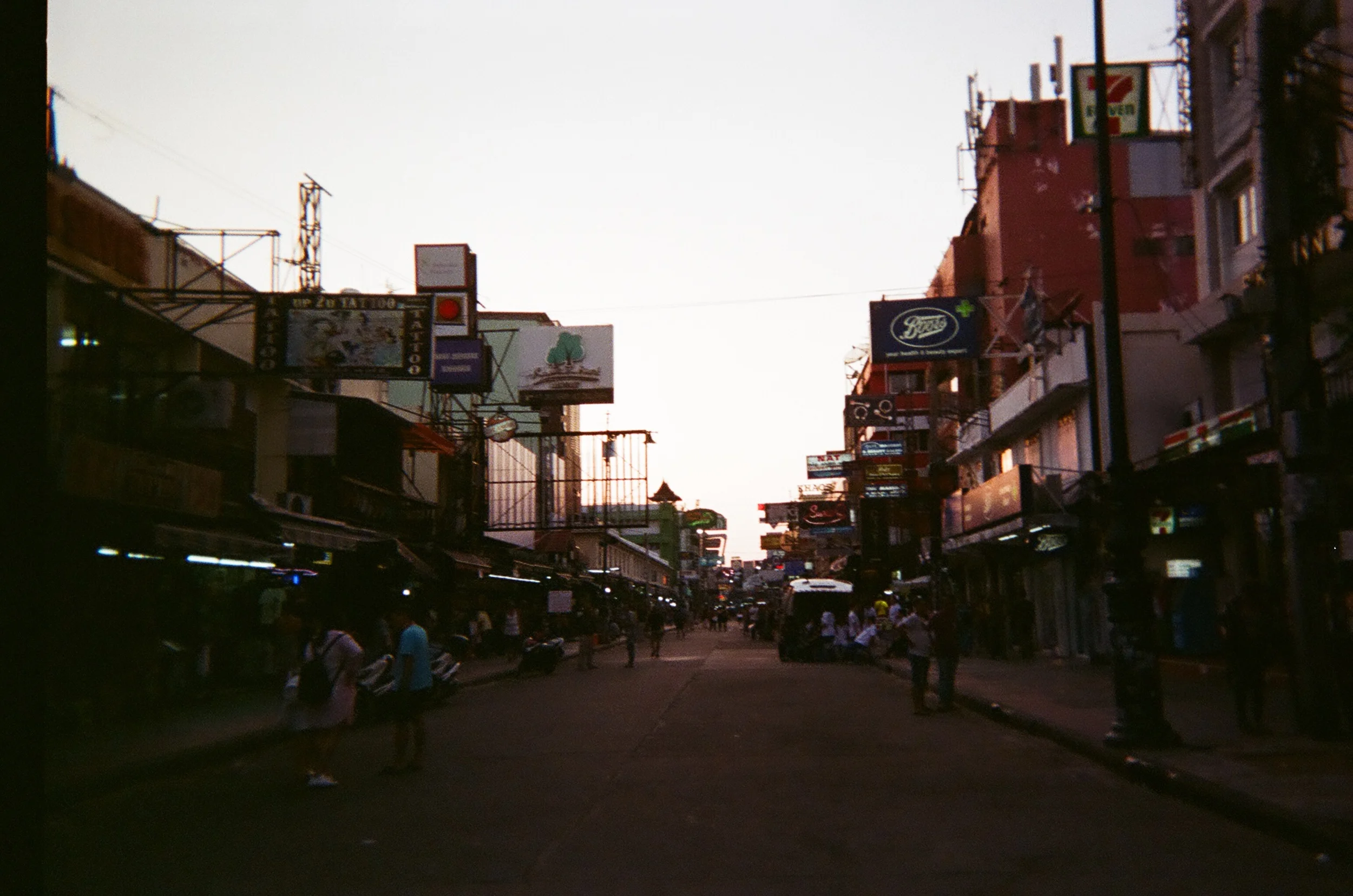  Exploring Khao San Road.. easily some of my favorite memories right here&nbsp; 