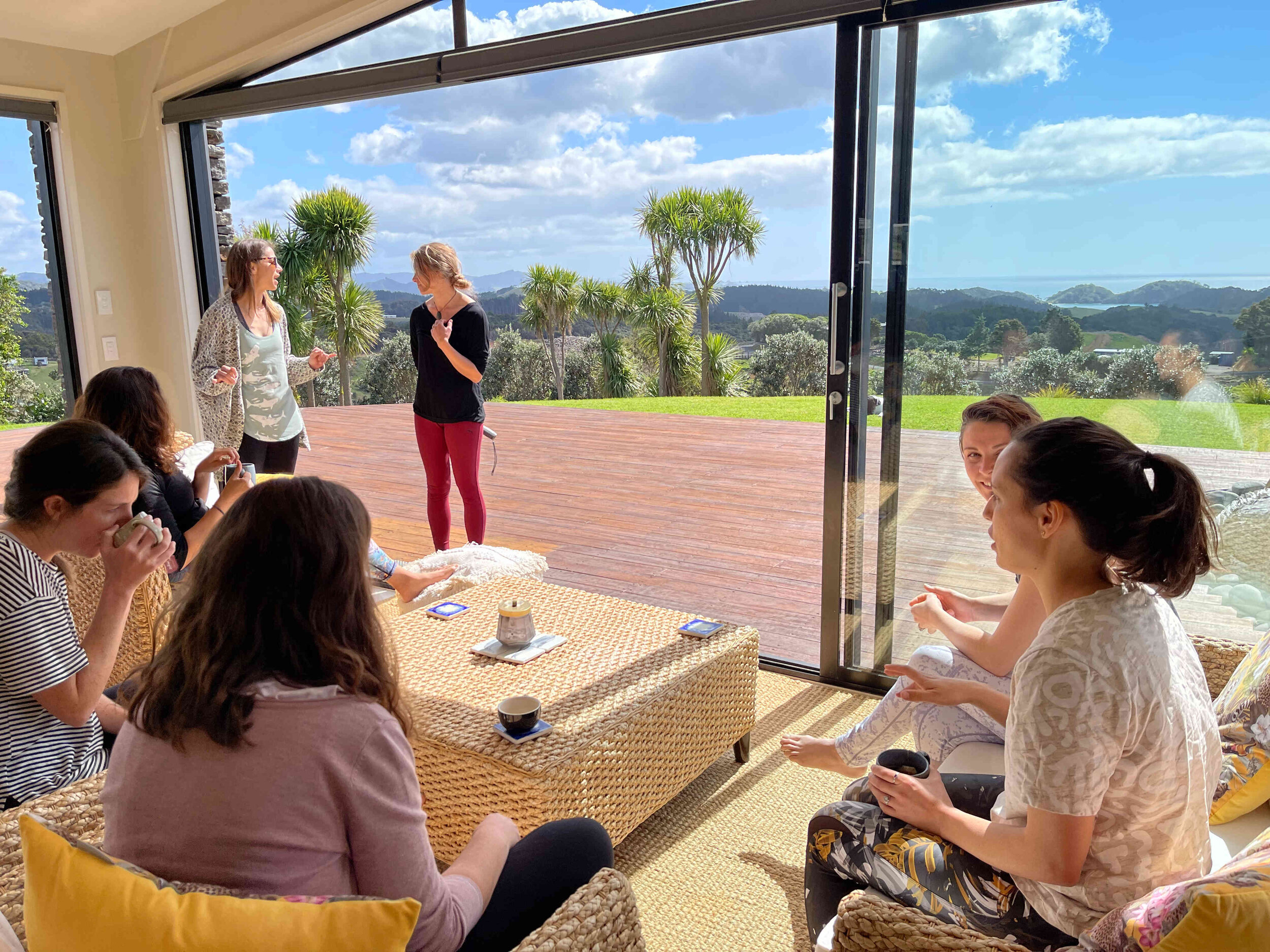 Bluewater Sanctuary_Tutukaka_Retreats_Lounge_Matapouri.jpg