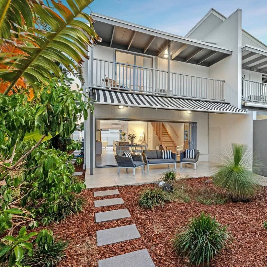 Coming soon to 📍Casuarina, NSW

This pet friendly property will be going live soon and have full Xmas availability. Put this one on your radar. Watch this space! 

#airbnb #newlisting #comingsoon #holidays #casuarina #northernnsw #summer #holidayhom