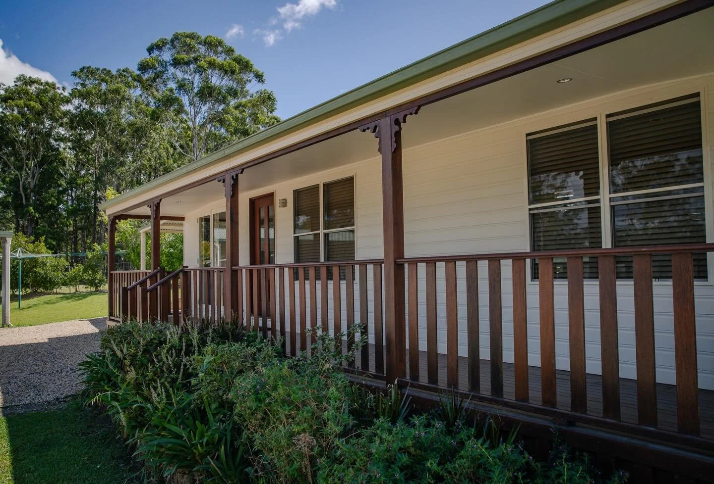 Heritage Retreat | Now Live 

This country style guesthouse offers the perfect base to explore the Coffs Coast. Located just 10 minute north in Moonee Beach, Heritage Park Estate. A quick 5 minute drive will find you at Moonee Market for all your sup