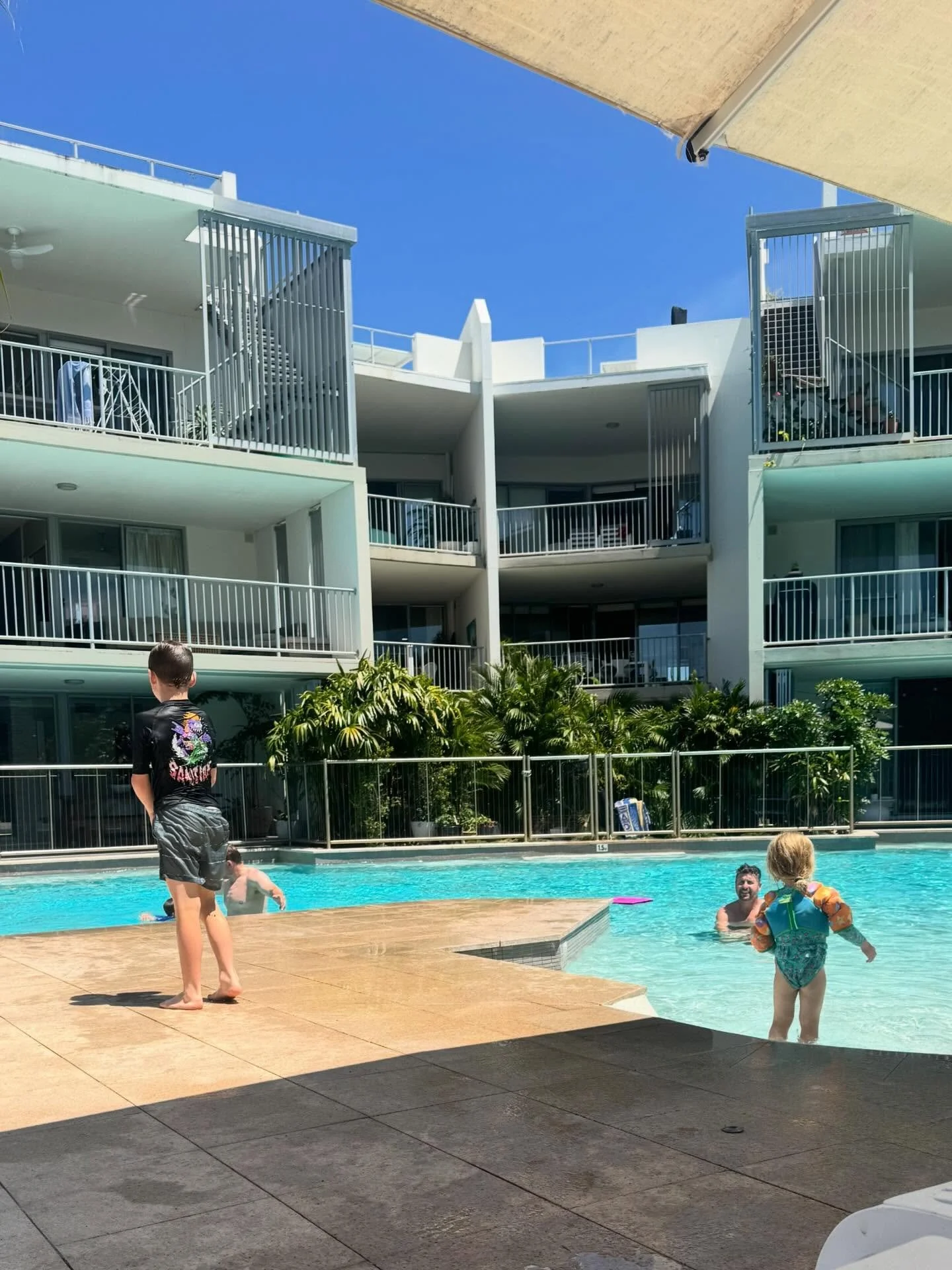 Acacia Drift | Drift Apartments 

📍Casuarina, Northern NSW

Swim&hellip; 
Sleep&hellip;
Shop&hellip;.
Repeat! 

#luxuryairbnb #resortstyleairbnb #casuarina #airbnb #howzitstays