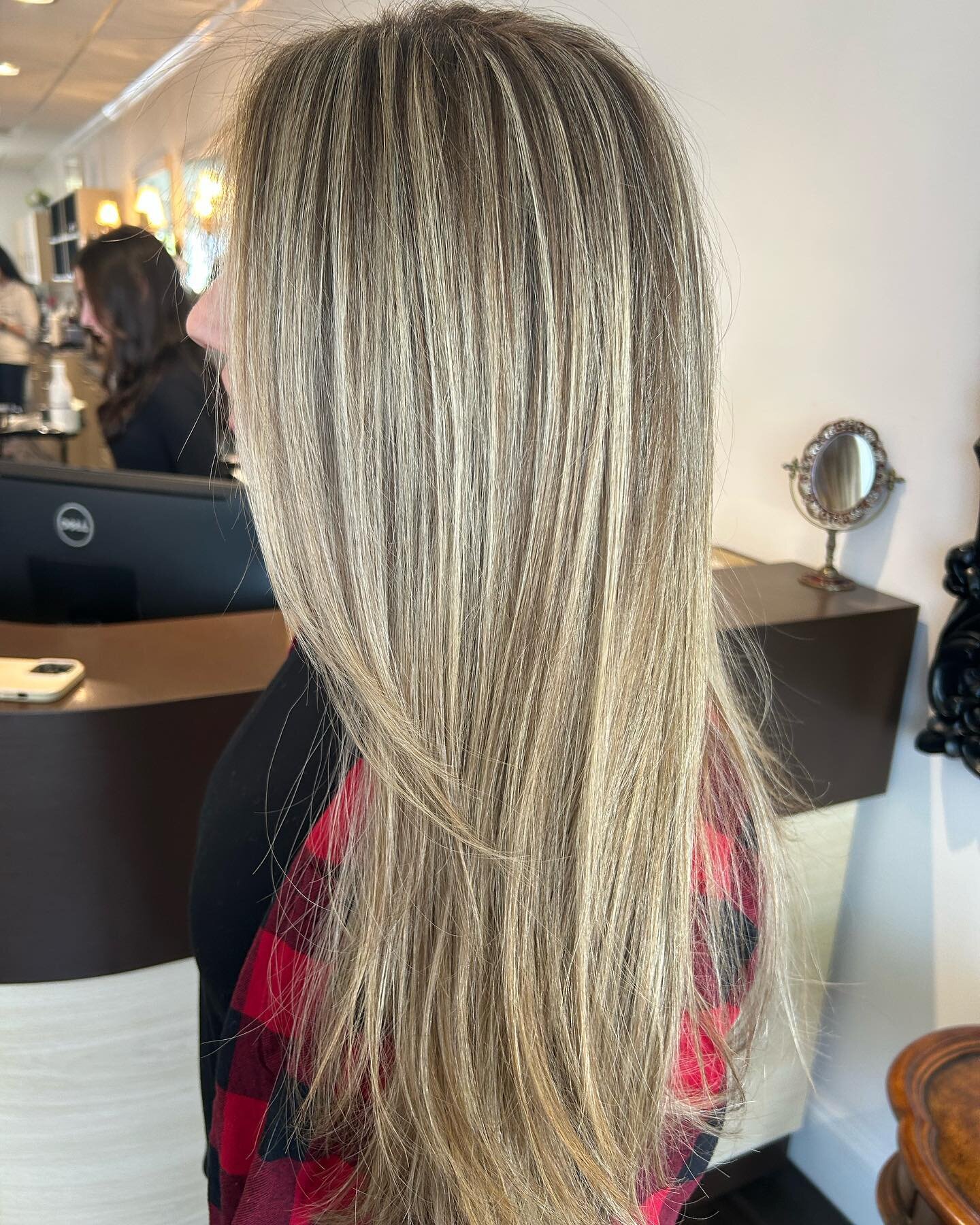 This Blend is Unreal ✨
By Melissa 
@_manesbymeliss