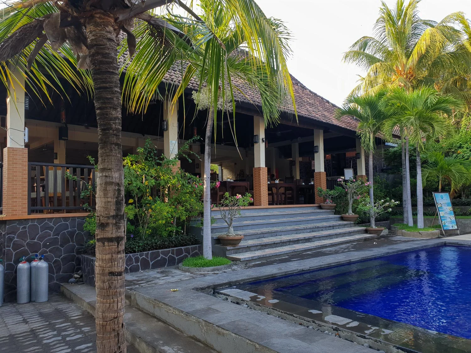 Love this pool after a cold dive, you will