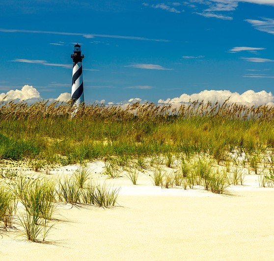 Outer Banks: Lighthouses &amp; Wild Horses (2024)