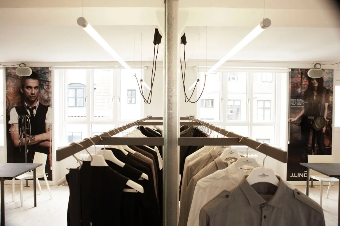 VBA_J.LSHOWROOM_1.jpg