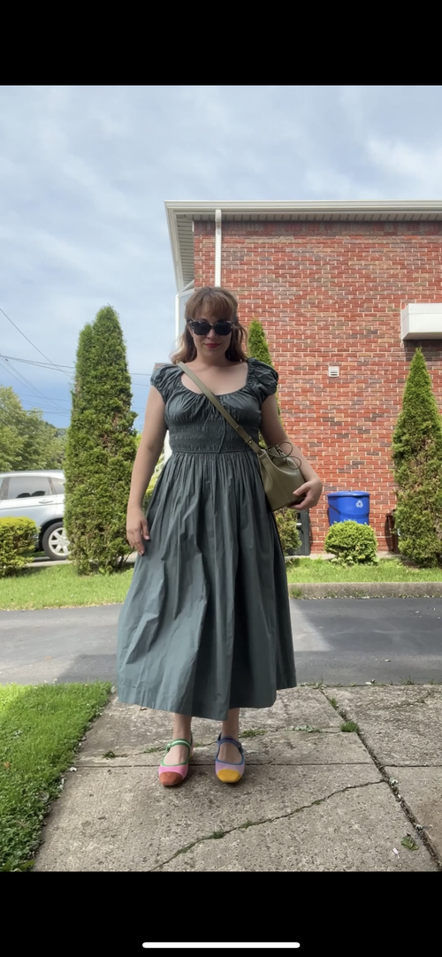 DEN Quinn Dress Review: Sizing, Fit on Curves & Is It Worth It? - Blog