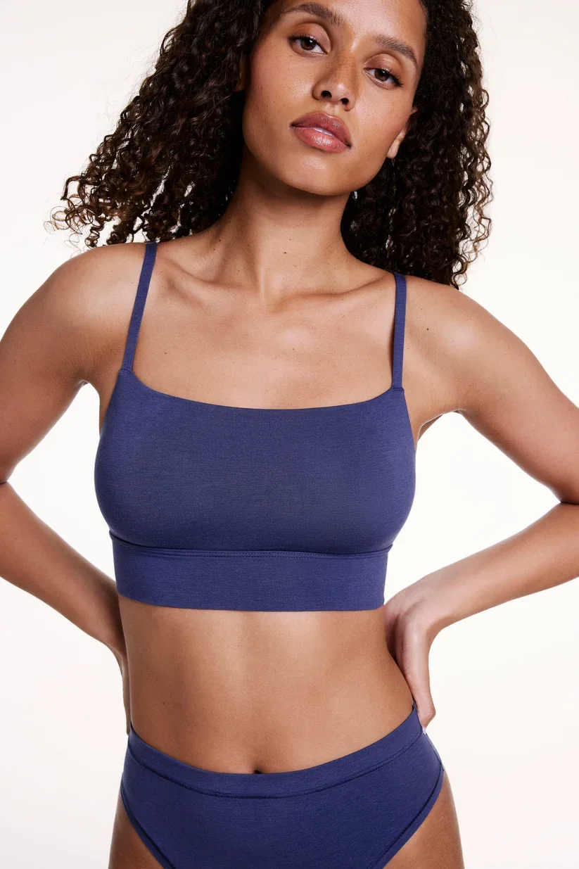 CCThinStrapBralette_DesertShadow_Courtney_Small_4_b3f4386b-2895-4a73-91dc-4ccab93f49bd.webp