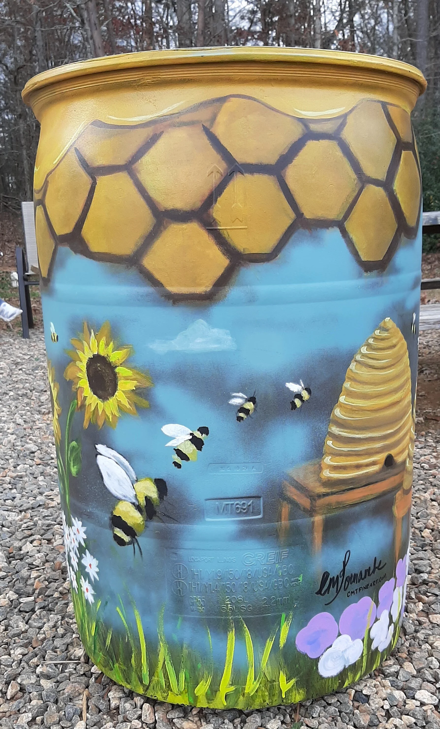  Rain Barrel for Charity ”Save The Bee’s” 