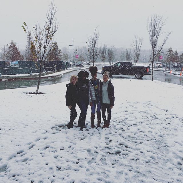 Throw back to last years snow day with some of the Mint Health team ⛄️ #snowday2017 #minthealth