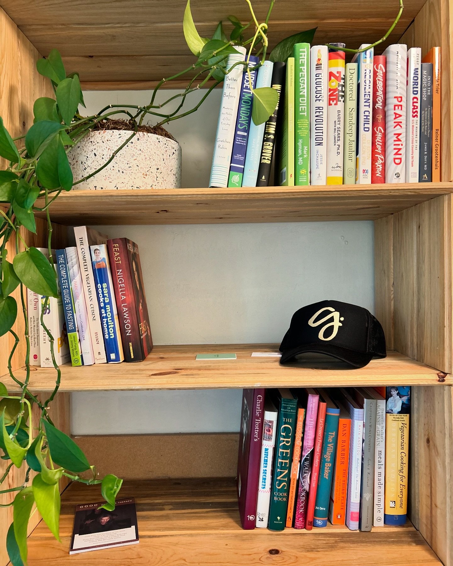 Looking for something new to cook or read? We&rsquo;ve gathered a collection at the studio. Feel free to borrow whatever peaks your interest. 

#books #healthylifestyle #goodmovementstudio