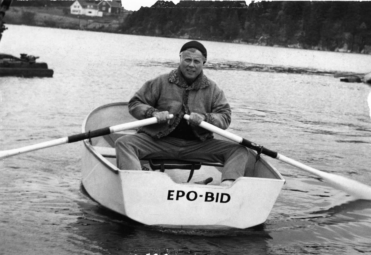 A contributed image of artist William Kienbusch in a rowboat.