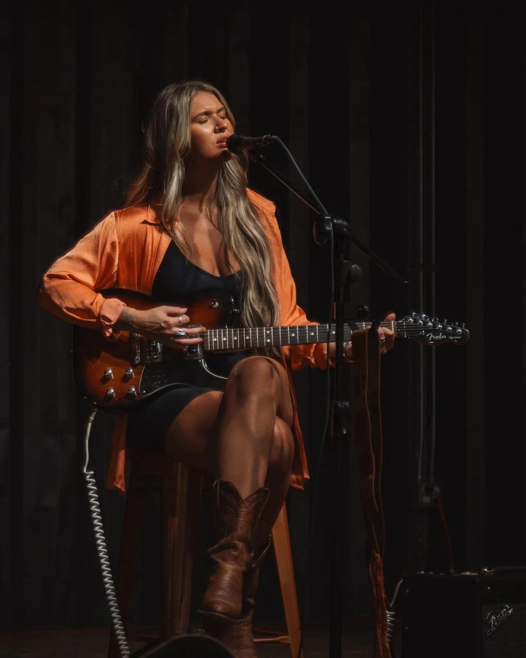 Singer-songwriter Mary Martin will be  here on the brewery stage Saturday, 6-9pm. Come join us this weekend!

Find Mary Martin @colormemary

Towerhouse Farm Brewery
Gay, Ga
🔗in bio
