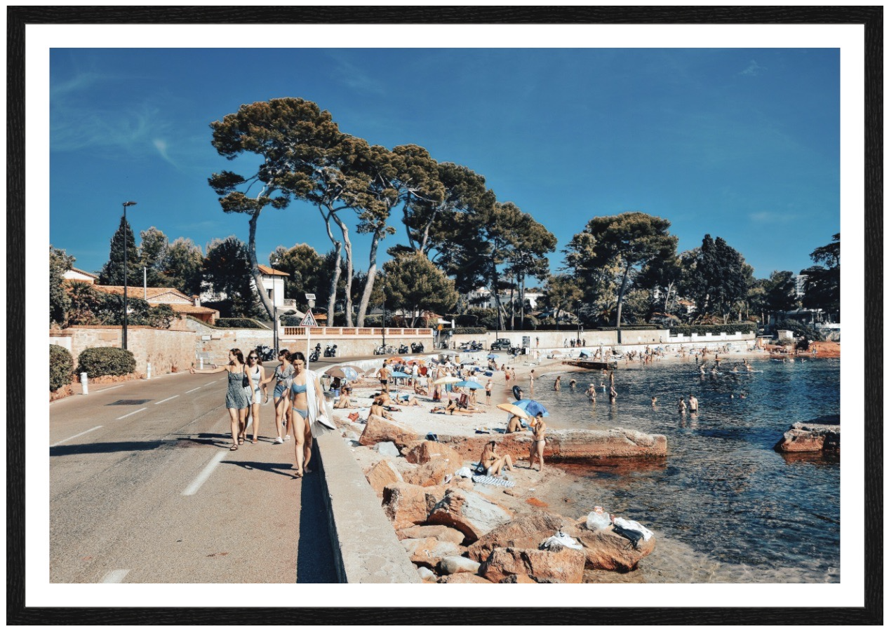HITCHHIKERS, CAP D’ANTIBES