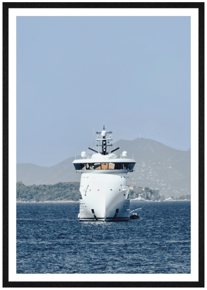 OLIVIA O 88.5m, CAP D’ANTIBES