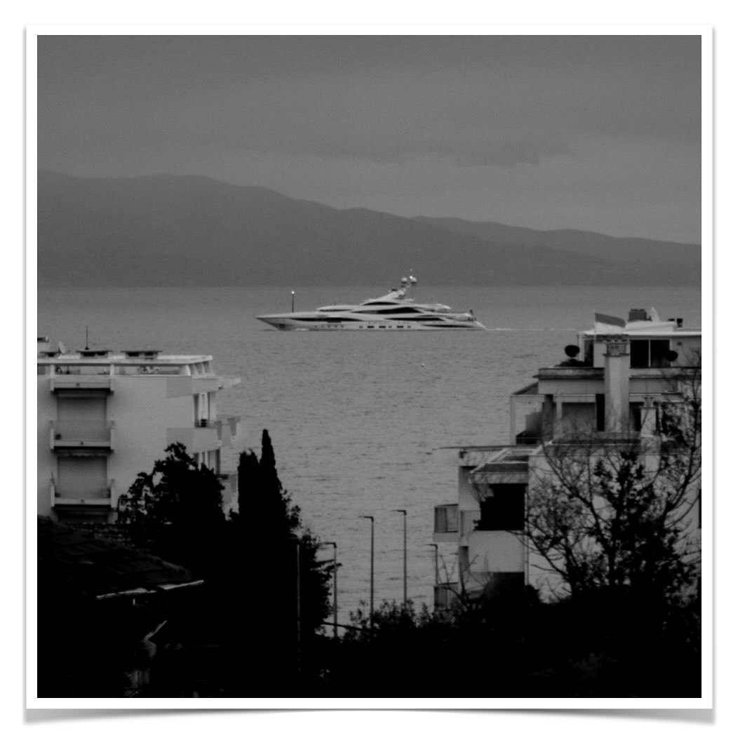Lionheart.

Back from the Caribbean via Gibraltar with a full tummy! 26 April 2024 / Motor Yacht Lionheart(90m) by @benettiyachts 

#lionheart #yacht #superyacht #antibes #juanlespins #cotedazur #design #architecture #photography #travel #ocean #beac