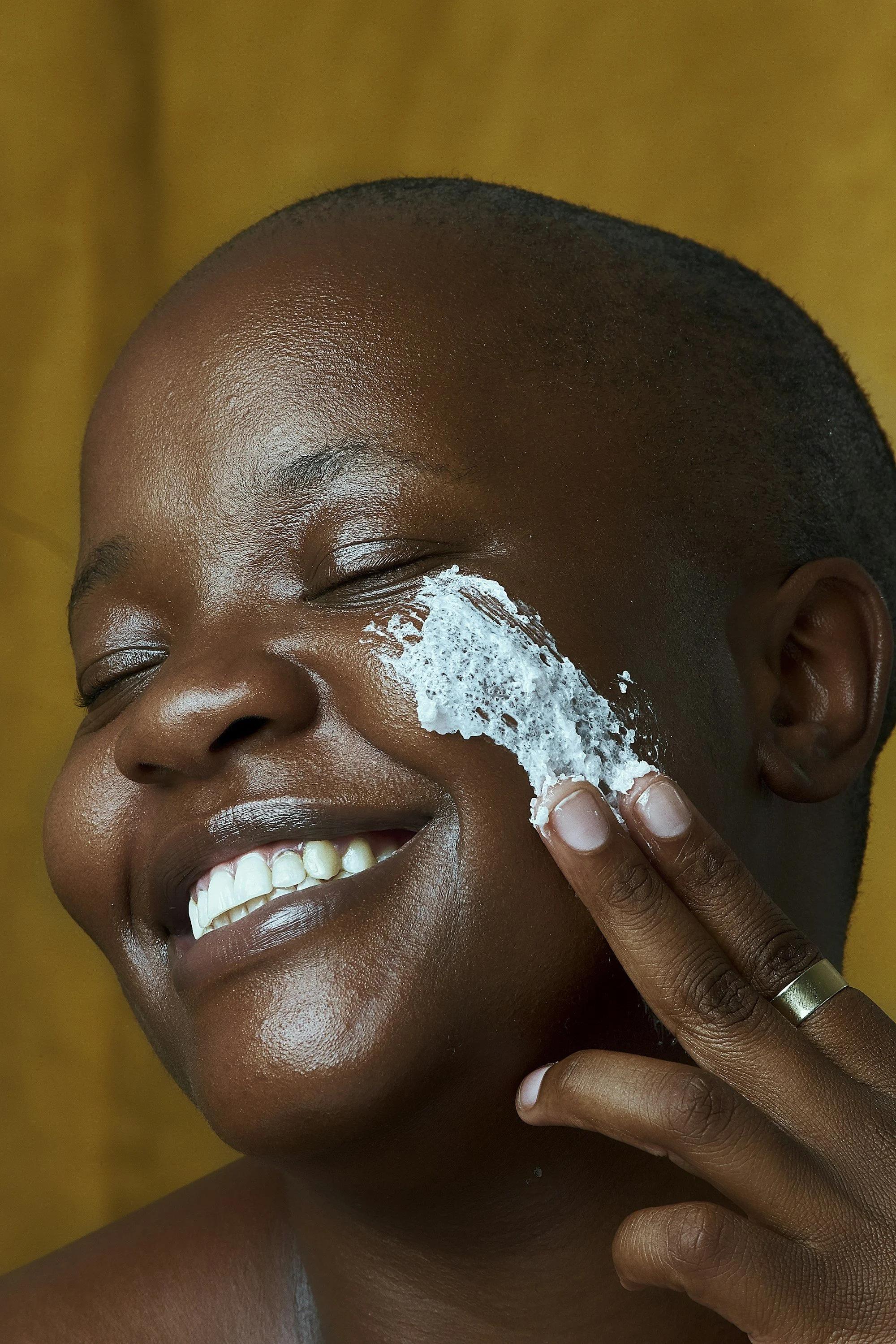 Retinol for Melanin-Rich Skin: A Beginner's Guide to Starting This Fall