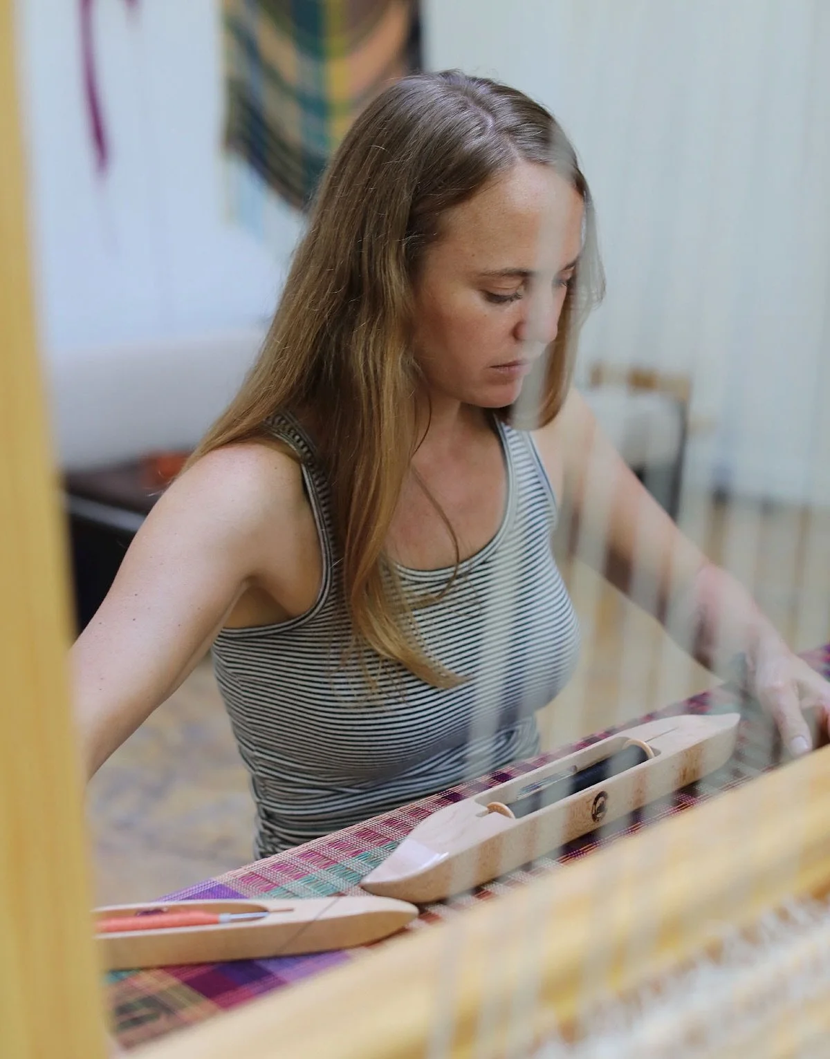 Taking a moment to introduce you to our next featured artist, Crystal Gregory! Crystal&rsquo;s first show with Soapbox, 𝘛𝘩𝘦 𝘖𝘤𝘦𝘢𝘯 𝘕𝘦𝘷𝘦𝘳 𝘎𝘪𝘷𝘦𝘴 𝘜𝘱, opens next 𝗙𝗥𝗜𝗗𝗔𝗬 (I know we usually hold events on Thursdays, so please take 