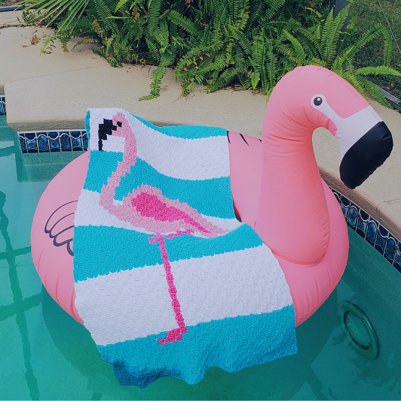 flamingo towel.png