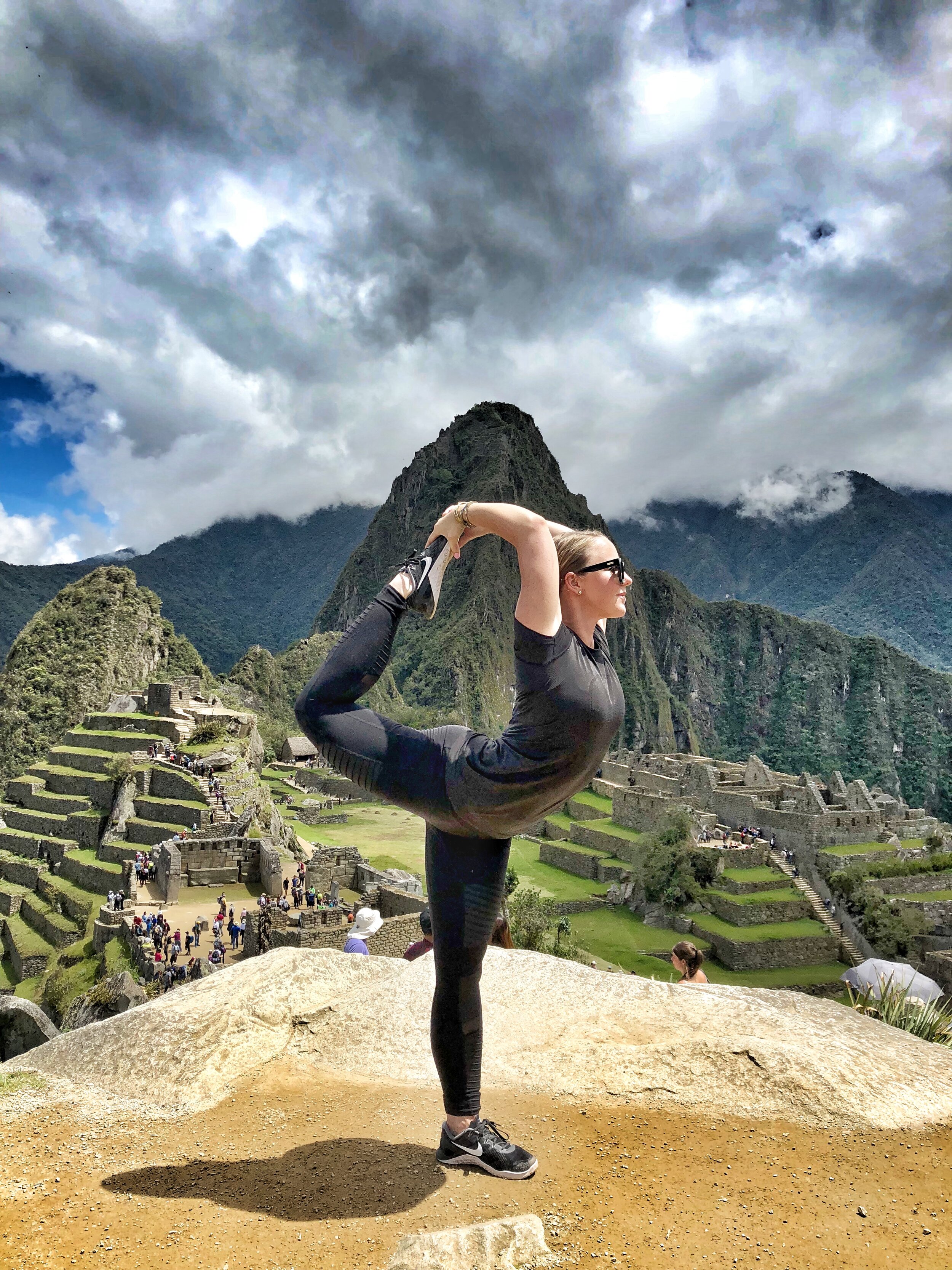 Yoga @ Machu Picchu: had to do it!