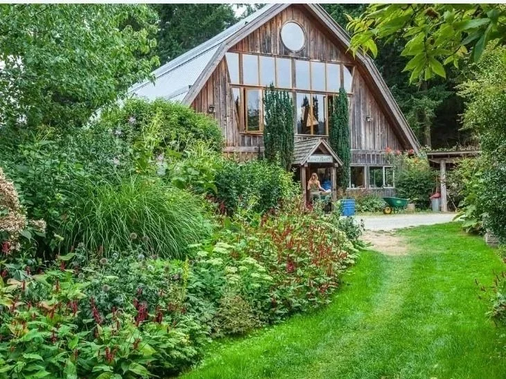 stowel lake farm location for a joanna dunn yoga retreat in british columbia