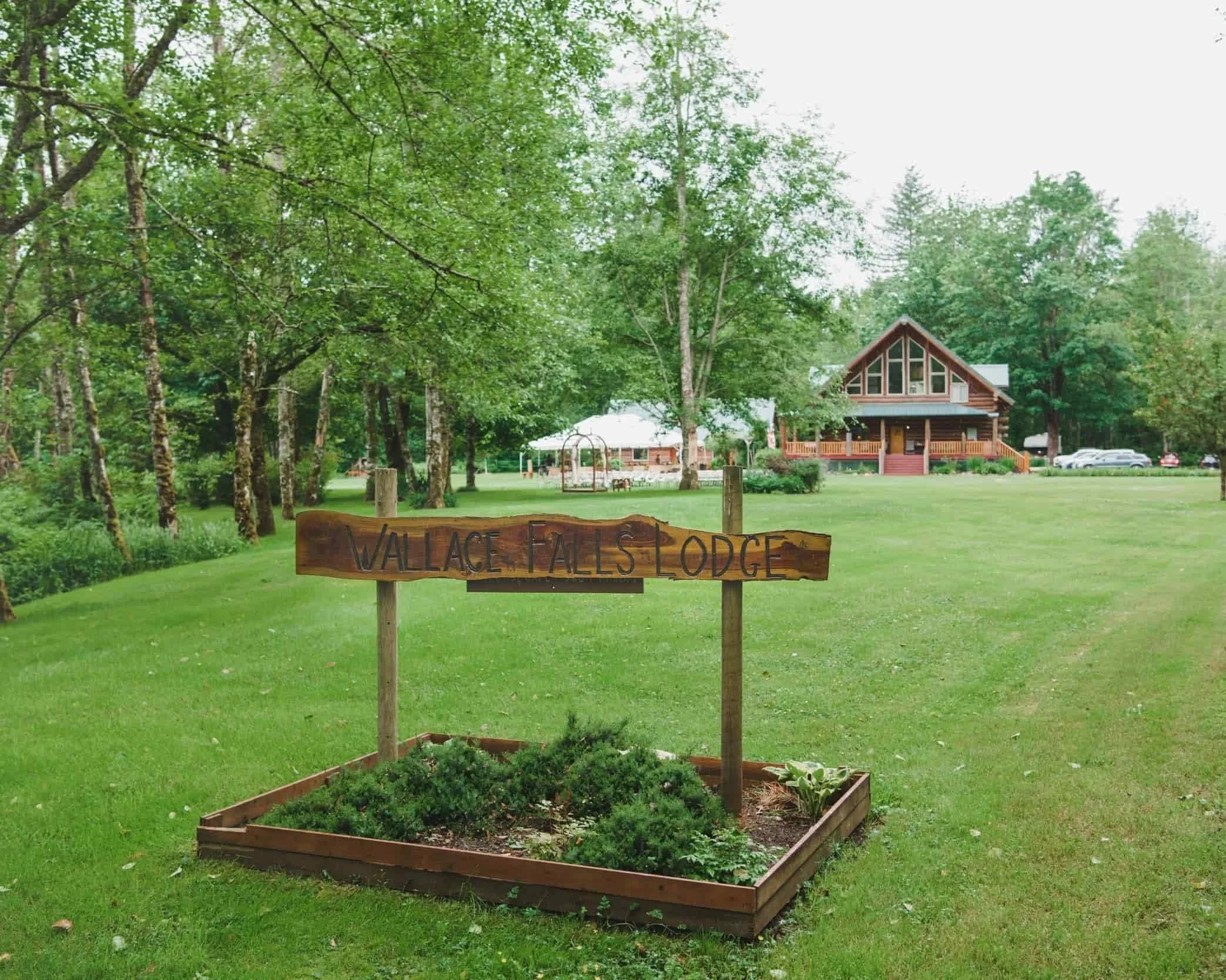 wallace falls lodge cabins and garden