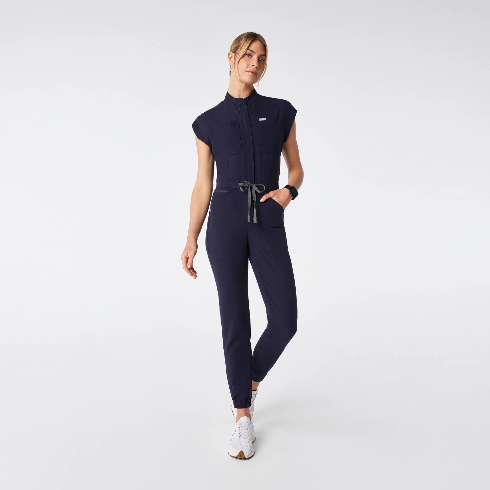 2025_Q2_06_NAVY_RAFAELA-JUMPSUIT_ANNIE_1195_22303430-a28c-4220-97f2-3512b9c53171.jpg