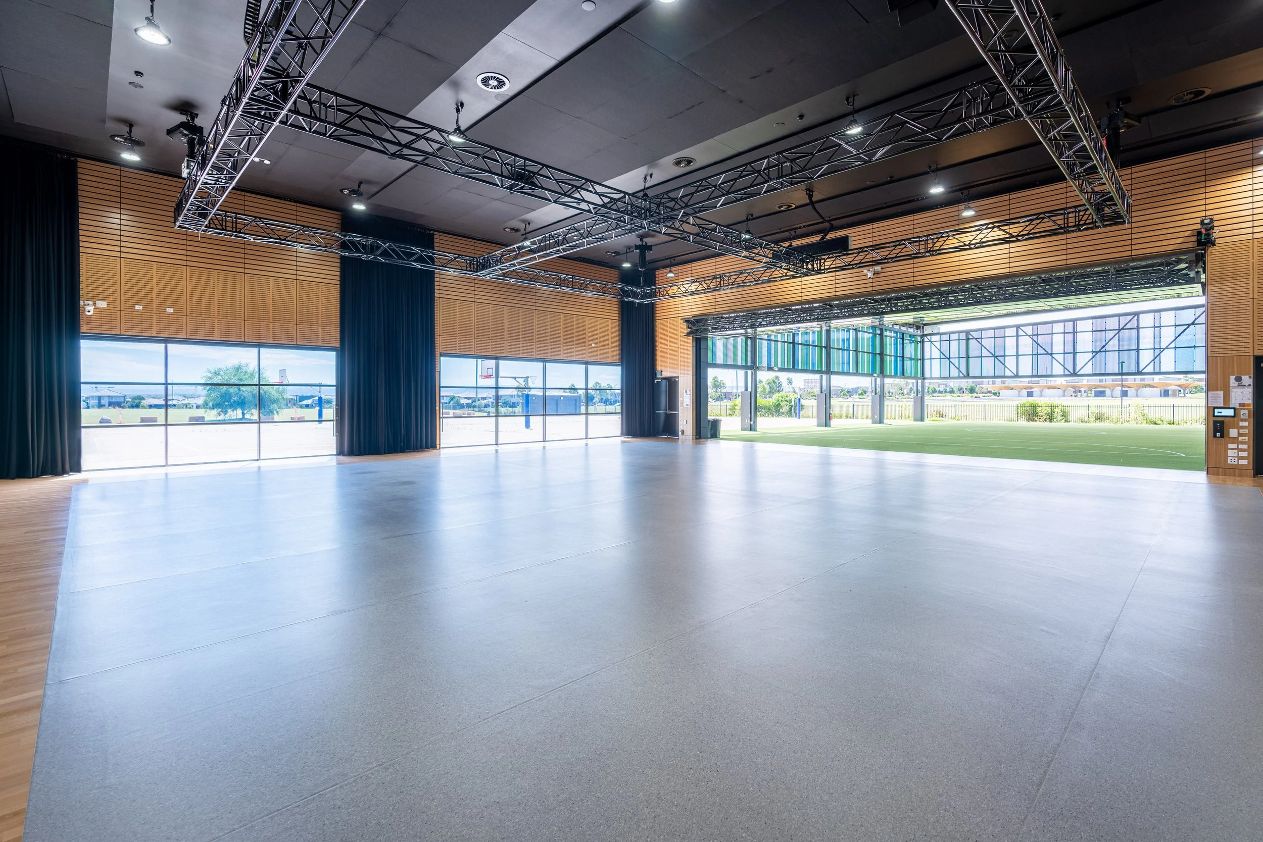 10 St Luke's Catholic College Marsden Park (2).JPG