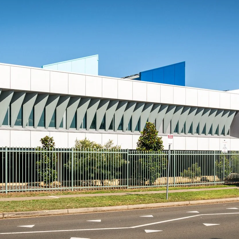 Richard Johnson Anglican College - Senior Studies Centre / Oakhurst