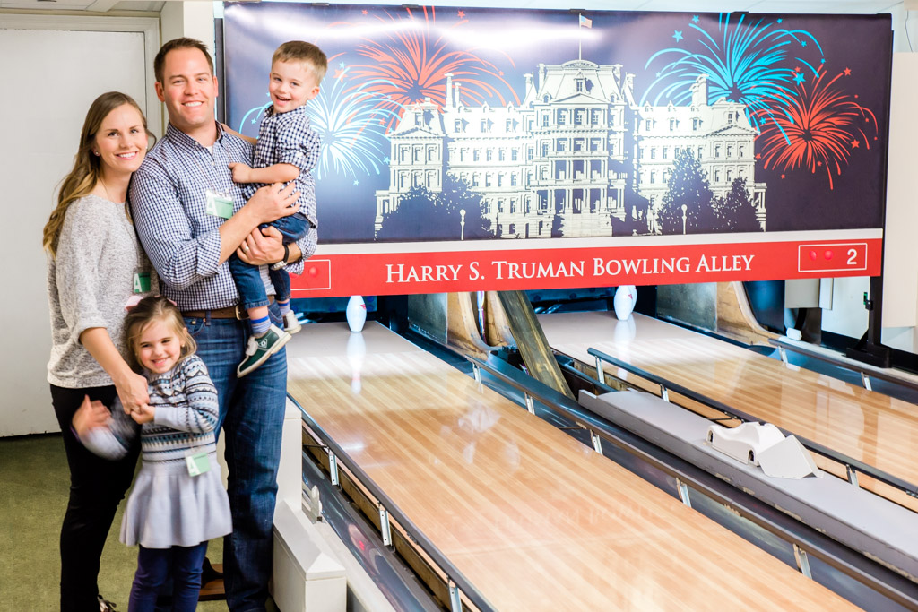 white-house-bowling4-abroad-wife.jpg