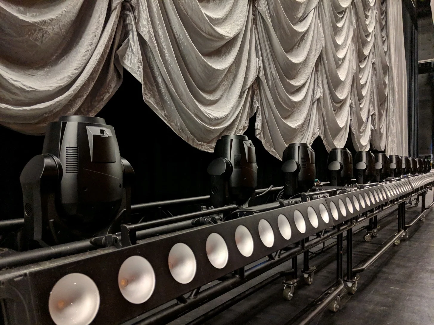 curtain%3Alights.jpg